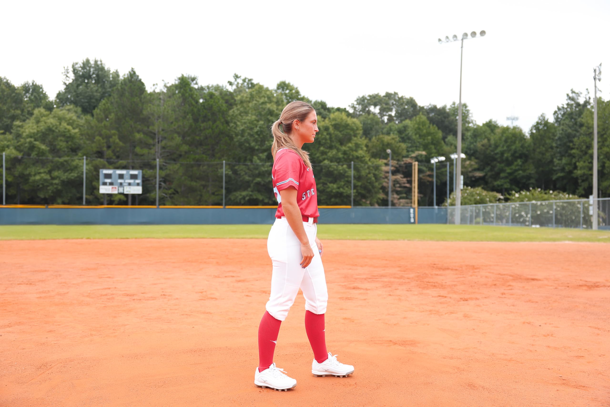 Mizuno Adult Women's Belted Low Rise Fastpitch Softball Pant - Image 3